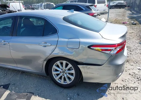 2019 Toyota Camry Le z USA, uszkodzony, nr VIN 4T1B11HK3KU175027
